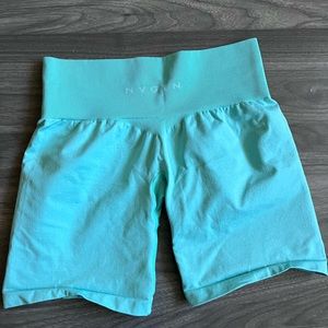 Nvgtn mint pro shorts size Mediun